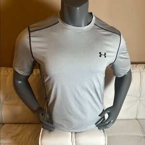 Under Armour Men's Heatgear Gray Tee Shirt Size Large